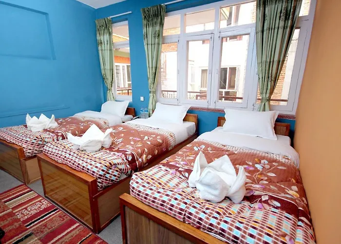 Backpackers Hotel *