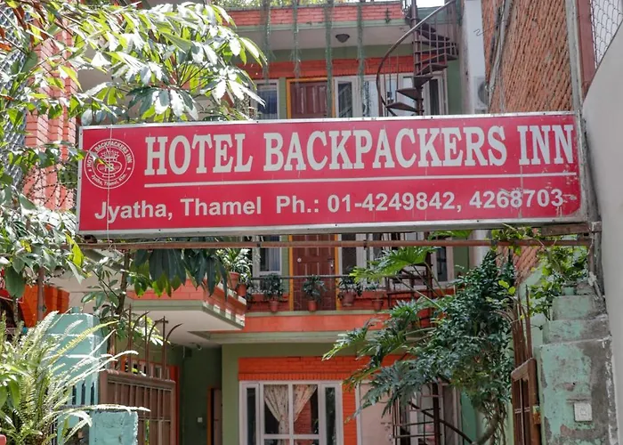 Backpackers Hotel *